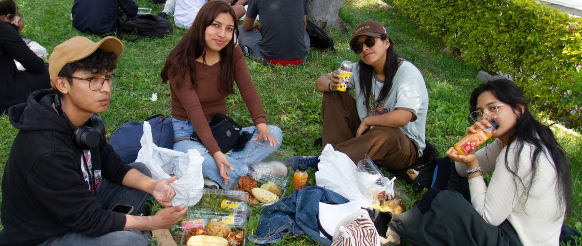 San Marcos celebró el tradicional Almuerzo Navideño con miles de estudiantes en Ciudad Universitaria