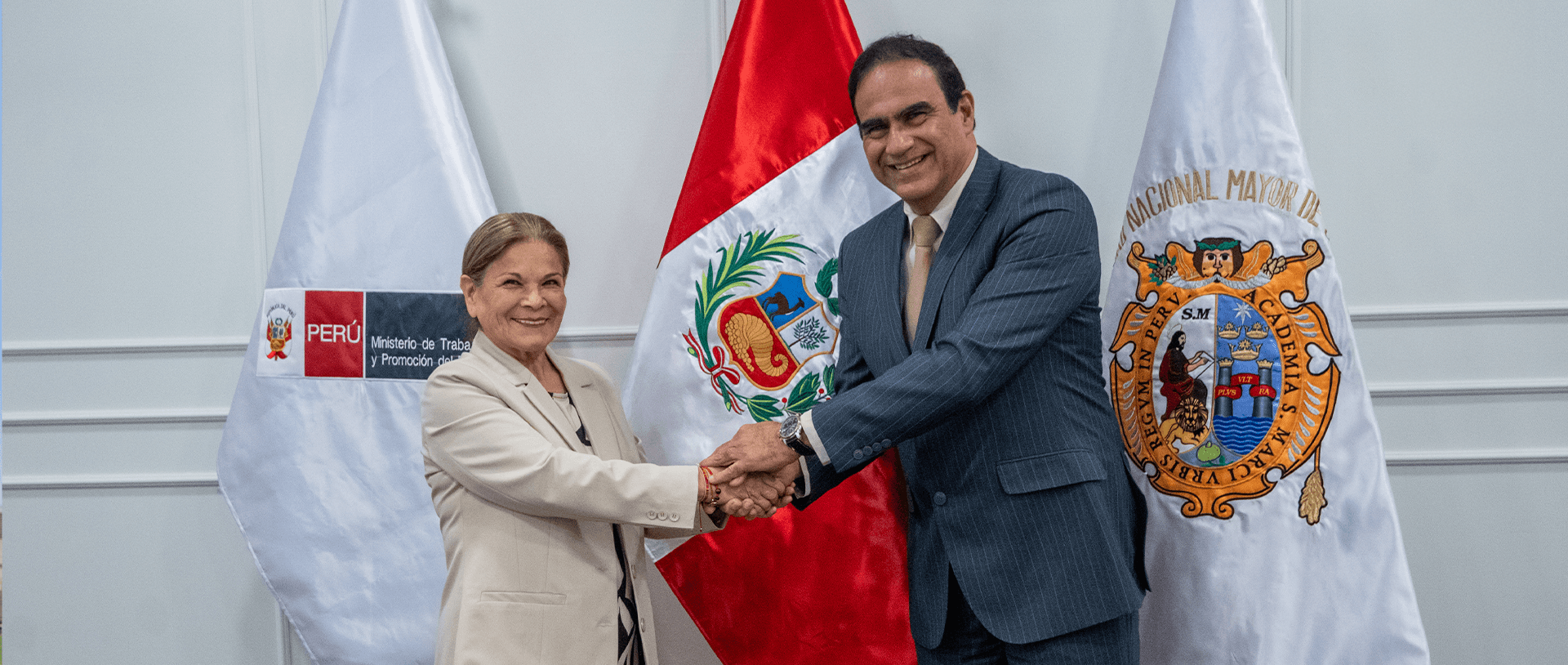  San Marcos potencia el talento nacional con 2,000 becas en alianza con el MTPE