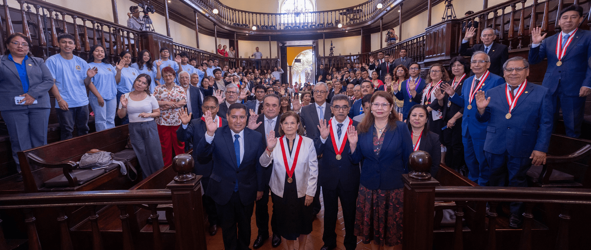 San Marcos inicia el año lectivo 2026 con reconocimiento al mérito docente