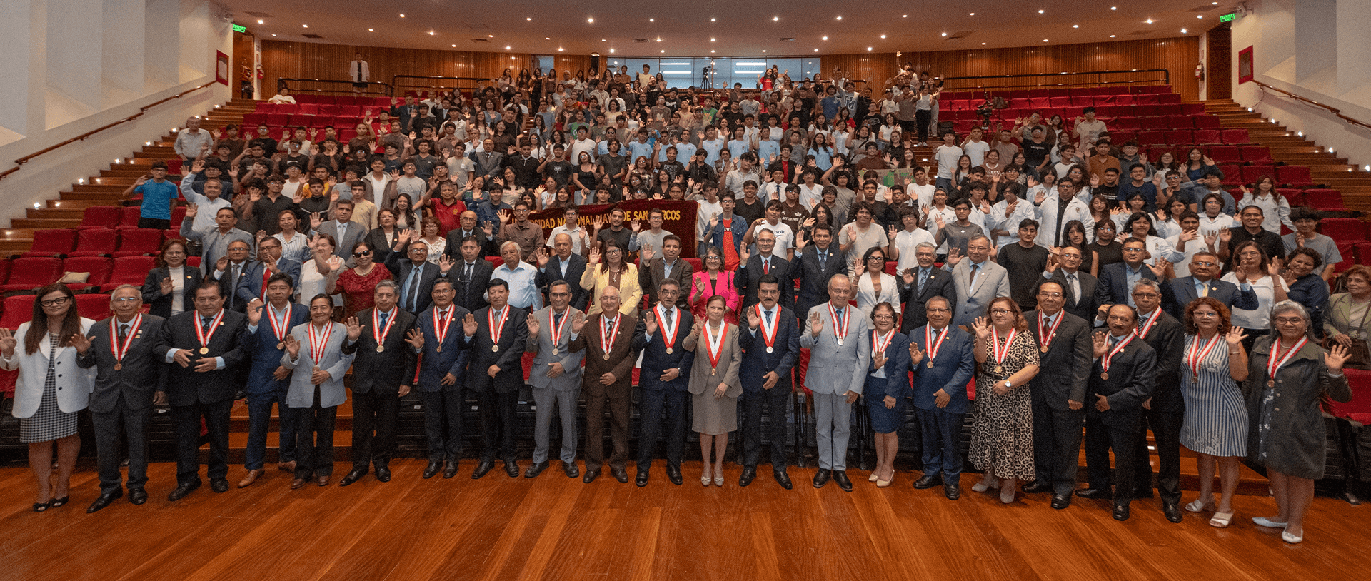 Rectora Jeri Ramón Ruffner inauguró Año Académico 2026 y exhortó a los nuevos sanmarquinos a formarse con responsabilidad y compromiso