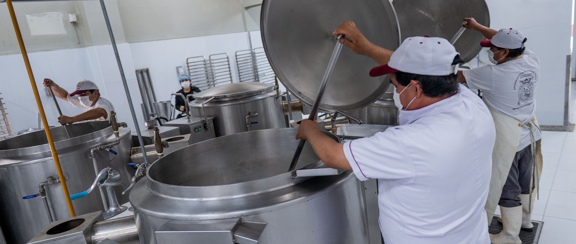 San Marcos fortalece el servicio alimentario universitario con recuperación y automatización de marmitas industriales